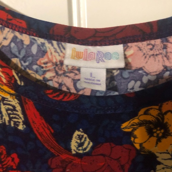 Large Floral LuLaRoe Carly - Picture 4 of 5